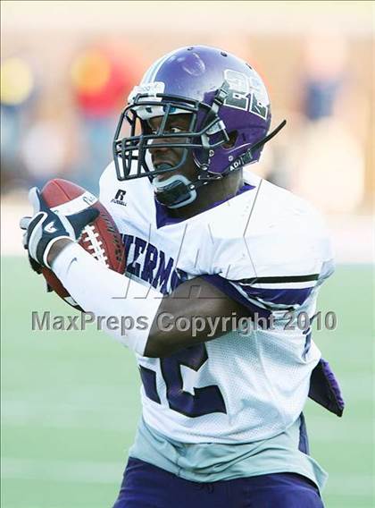 Thumbnail 2 in Everman vs. Highland Park (Tom Landry Classic) photogallery.