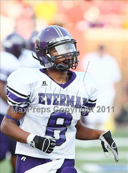 Thumbnail 1 in Everman vs. Highland Park (Tom Landry Classic) photogallery.