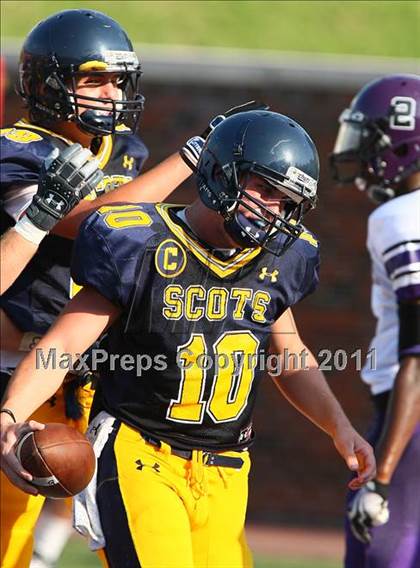 Thumbnail 1 in Everman vs. Highland Park (Tom Landry Classic) photogallery.