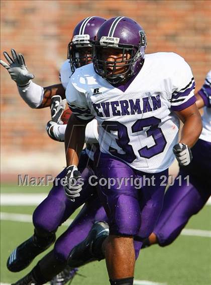 Thumbnail 1 in Everman vs. Highland Park (Tom Landry Classic) photogallery.