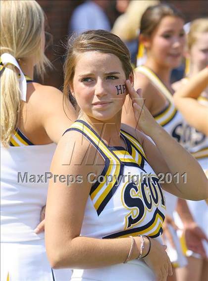Thumbnail 3 in Everman vs. Highland Park (Tom Landry Classic) photogallery.