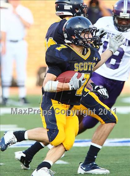 Thumbnail 1 in Everman vs. Highland Park (Tom Landry Classic) photogallery.