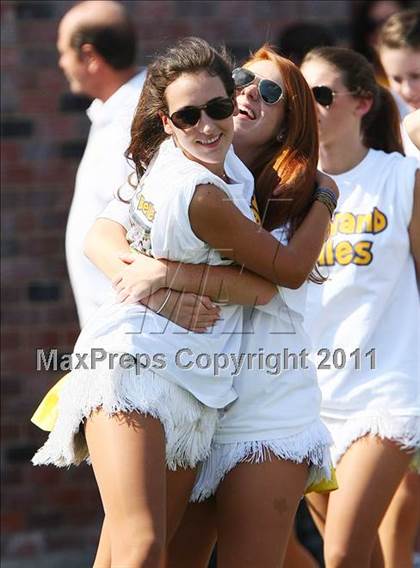 Thumbnail 1 in Everman vs. Highland Park (Tom Landry Classic) photogallery.