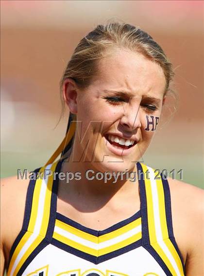 Thumbnail 3 in Everman vs. Highland Park (Tom Landry Classic) photogallery.