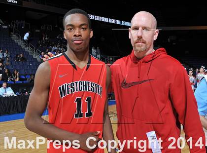 Thumbnail 2 in Westchester vs. Mater Dei (CIF Open Divsiion Southern Regional Final) photogallery.