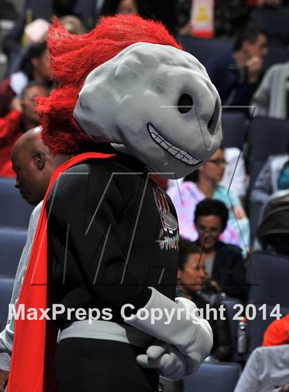 Thumbnail 1 in Westchester vs. Mater Dei (CIF Open Divsiion Southern Regional Final) photogallery.
