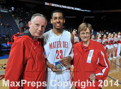 Thumbnail 3 in Westchester vs. Mater Dei (CIF Open Divsiion Southern Regional Final) photogallery.