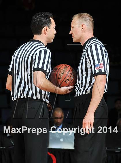 Thumbnail 3 in Westchester vs. Mater Dei (CIF Open Divsiion Southern Regional Final) photogallery.