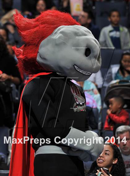 Thumbnail 3 in Westchester vs. Mater Dei (CIF Open Divsiion Southern Regional Final) photogallery.