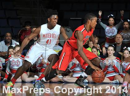 Thumbnail 3 in Westchester vs. Mater Dei (CIF Open Divsiion Southern Regional Final) photogallery.