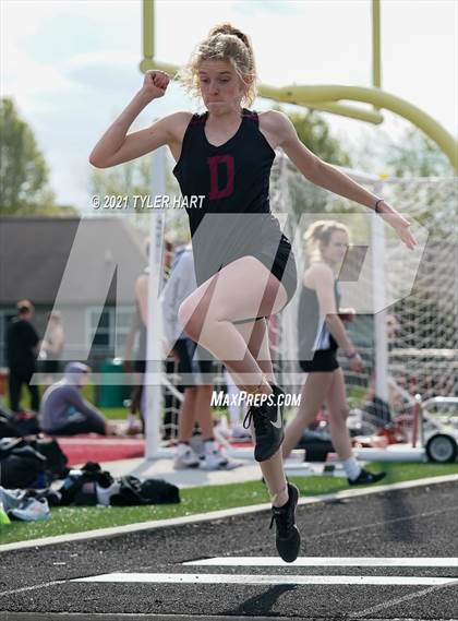 Thumbnail 2 in Cascade, Covenant Christian, @ Danville photogallery.