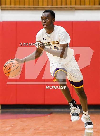 Thumbnail 3 in Sunrise Mountain vs. Mountain Pointe (PUHSD Coyote Classic) photogallery.