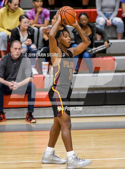 Thumbnail 3 in Sunrise Mountain vs. Mountain Pointe (PUHSD Coyote Classic) photogallery.