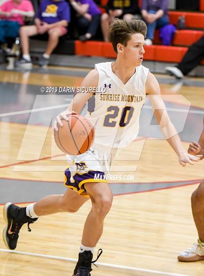 Thumbnail 1 in Sunrise Mountain vs. Mountain Pointe (PUHSD Coyote Classic) photogallery.
