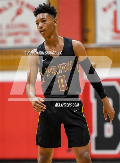 Thumbnail 1 in Sunrise Mountain vs. Mountain Pointe (PUHSD Coyote Classic) photogallery.