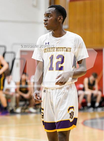 Thumbnail 1 in Sunrise Mountain vs. Mountain Pointe (PUHSD Coyote Classic) photogallery.