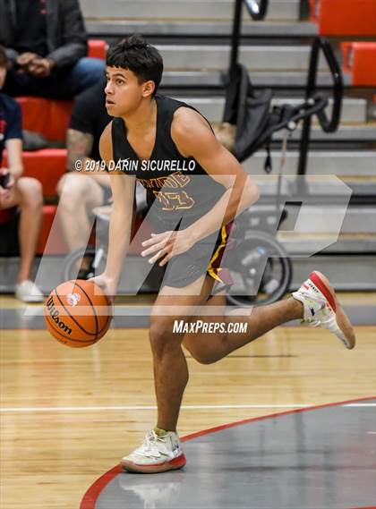 Thumbnail 2 in Sunrise Mountain vs. Mountain Pointe (PUHSD Coyote Classic) photogallery.