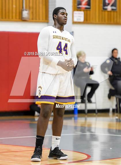 Thumbnail 1 in Sunrise Mountain vs. Mountain Pointe (PUHSD Coyote Classic) photogallery.