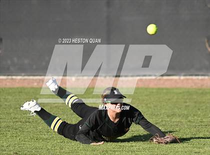 Thumbnail 1 in Brea Olinda @ Canyon photogallery.