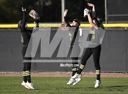 Thumbnail 3 in Brea Olinda @ Canyon photogallery.