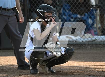 Thumbnail 1 in Brea Olinda @ Canyon photogallery.