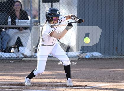 Thumbnail 1 in Brea Olinda @ Canyon photogallery.