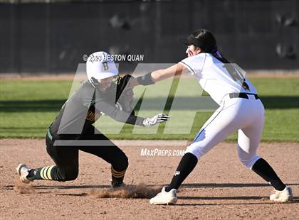Thumbnail 1 in Brea Olinda @ Canyon photogallery.