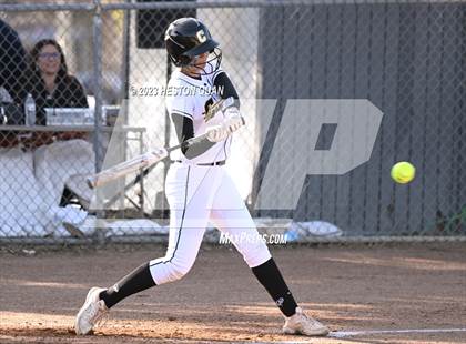 Thumbnail 1 in Brea Olinda @ Canyon photogallery.