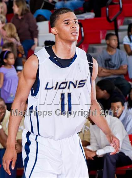 Thumbnail 2 in Bishop Gorman vs. Grace Prep photogallery.