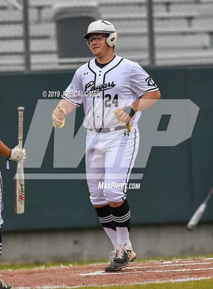 Thumbnail 3 in Lee [Robert E.] vs Clark (NISD Baseball Tournament) photogallery.