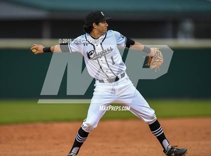 Thumbnail 2 in Lee [Robert E.] vs Clark (NISD Baseball Tournament) photogallery.
