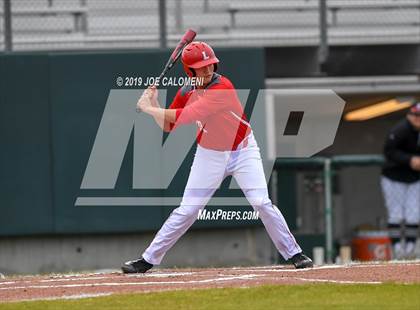 Thumbnail 3 in Lee [Robert E.] vs Clark (NISD Baseball Tournament) photogallery.