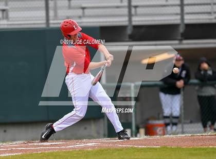 Thumbnail 2 in Lee [Robert E.] vs Clark (NISD Baseball Tournament) photogallery.