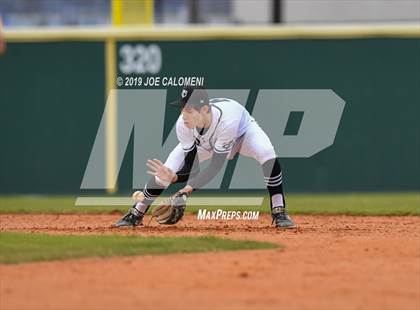 Thumbnail 2 in Lee [Robert E.] vs Clark (NISD Baseball Tournament) photogallery.