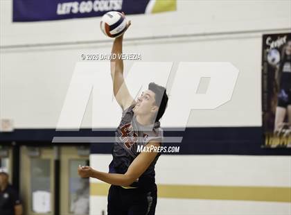 Thumbnail 3 in Perry @ Casteel photogallery.