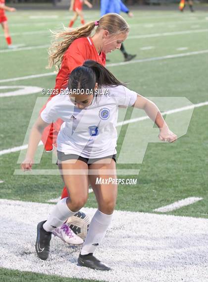 Thumbnail 2 in The Woodlands vs Aldine (UIL 6A D1 Soccer Bi-District) photogallery.