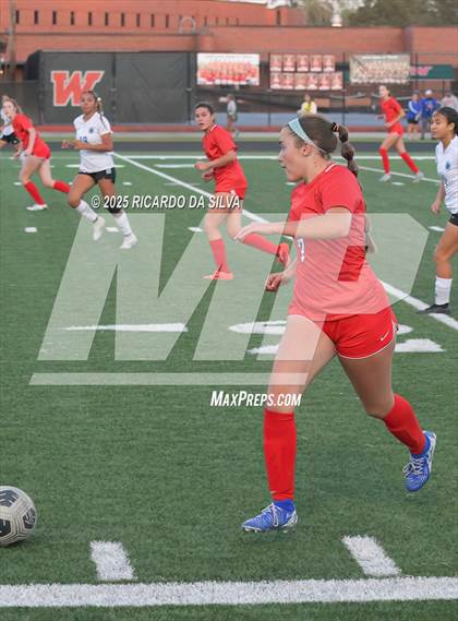 Thumbnail 3 in The Woodlands vs Aldine (UIL 6A D1 Soccer Bi-District) photogallery.