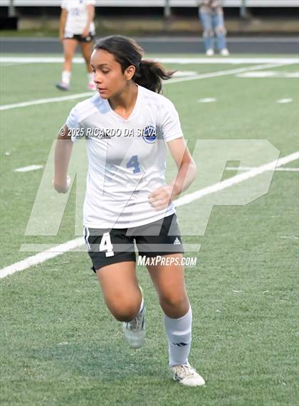 Thumbnail 3 in The Woodlands vs Aldine (UIL 6A D1 Soccer Bi-District) photogallery.