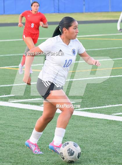 Thumbnail 2 in The Woodlands vs Aldine (UIL 6A D1 Soccer Bi-District) photogallery.