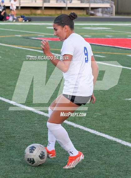 Thumbnail 1 in The Woodlands vs Aldine (UIL 6A D1 Soccer Bi-District) photogallery.