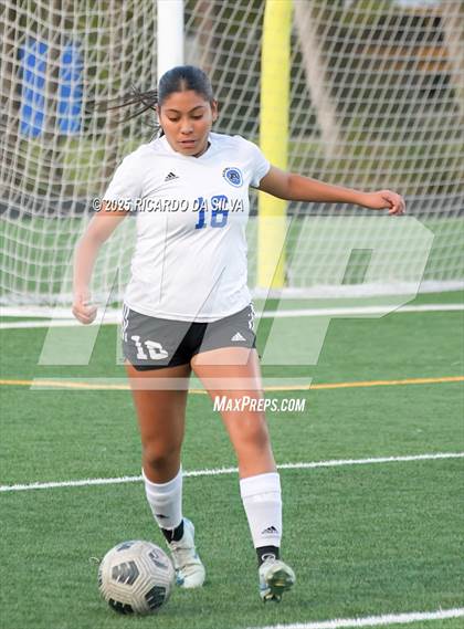 Thumbnail 2 in The Woodlands vs Aldine (UIL 6A D1 Soccer Bi-District) photogallery.