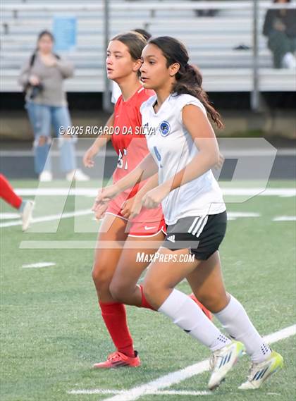 Thumbnail 2 in The Woodlands vs Aldine (UIL 6A D1 Soccer Bi-District) photogallery.