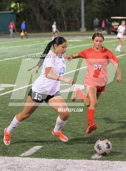 Thumbnail 3 in The Woodlands vs Aldine (UIL 6A D1 Soccer Bi-District) photogallery.