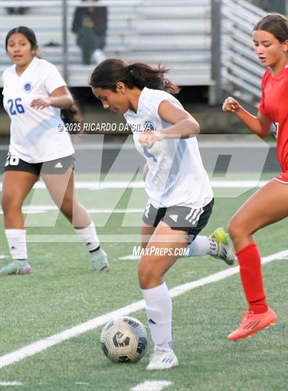 Thumbnail 3 in The Woodlands vs Aldine (UIL 6A D1 Soccer Bi-District) photogallery.