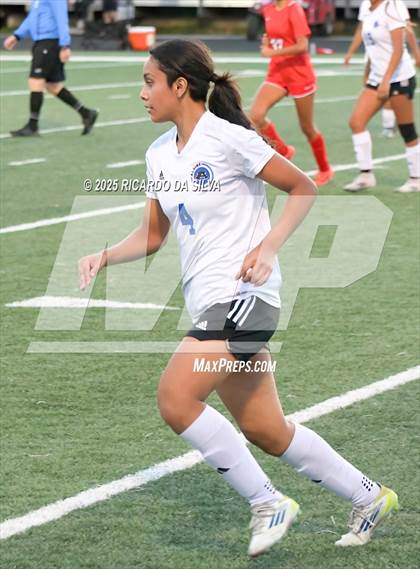 Thumbnail 3 in The Woodlands vs Aldine (UIL 6A D1 Soccer Bi-District) photogallery.