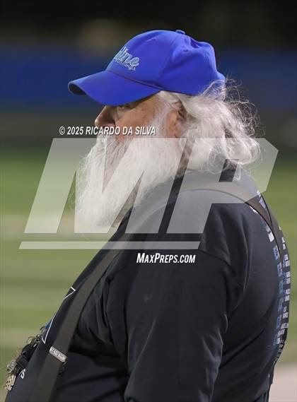 Thumbnail 2 in The Woodlands vs Aldine (UIL 6A D1 Soccer Bi-District) photogallery.