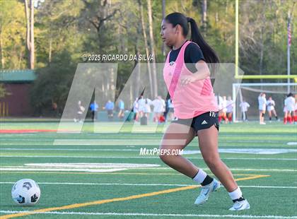 Thumbnail 3 in The Woodlands vs Aldine (UIL 6A D1 Soccer Bi-District) photogallery.