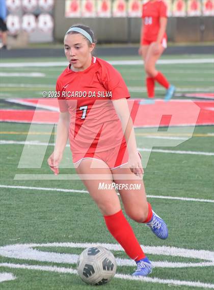 Thumbnail 3 in The Woodlands vs Aldine (UIL 6A D1 Soccer Bi-District) photogallery.