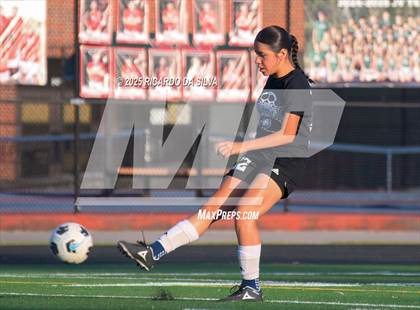 Thumbnail 3 in The Woodlands vs Aldine (UIL 6A D1 Soccer Bi-District) photogallery.