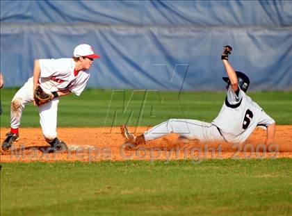 Thumbnail 3 in Jones vs. Sparkman photogallery.